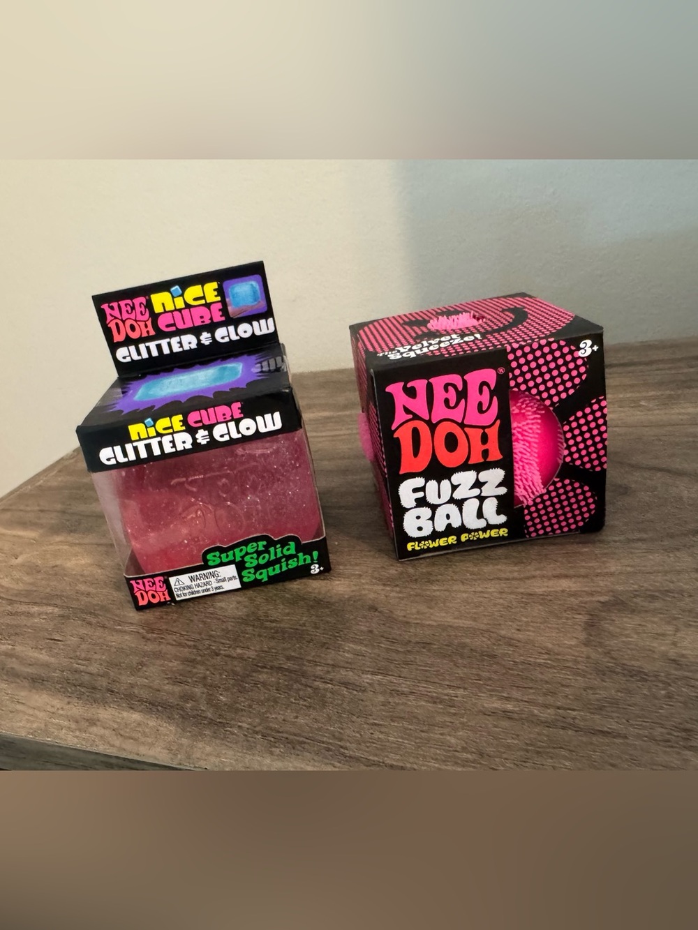 Authentic NeeDoh pink 2 pack: Glitter and Glow & Fuzz Ball Flower Power 💖